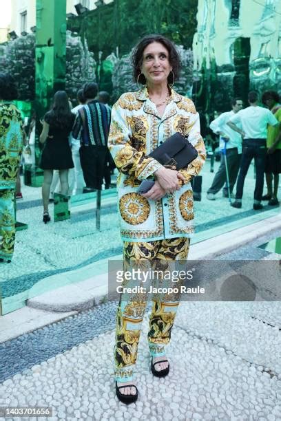 barbara nardi versace|Barbara Nardi is seen on the front row at the Versace fashion .